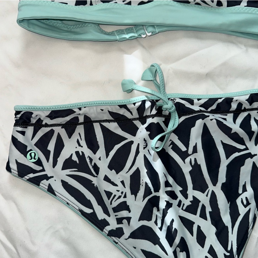 REVERSIBLE LULULEMON BIKINI SET - Picture 7 of 9